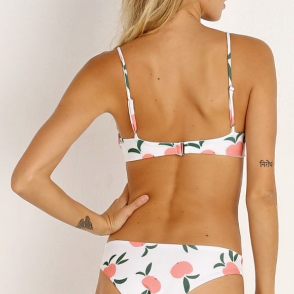 revolve KHAOS swim peach print white bikini top & bottom - size s - Picture 10 of 10
